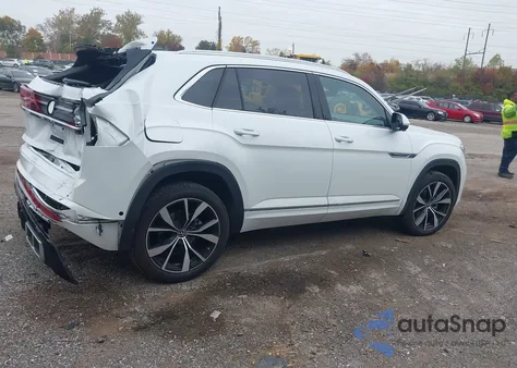 2024 Volkswagen Atlas Cross Sport 2.0T Sel Premium R-Line z USA, uszkodzony, nr VIN 1V2FE2CA9RC205192